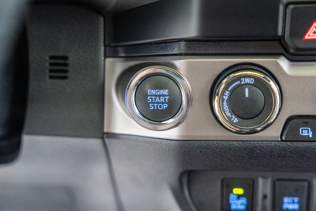 2023 Toyota Tacoma Limited V6