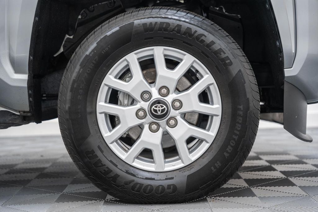 2025 Toyota Tacoma SR5