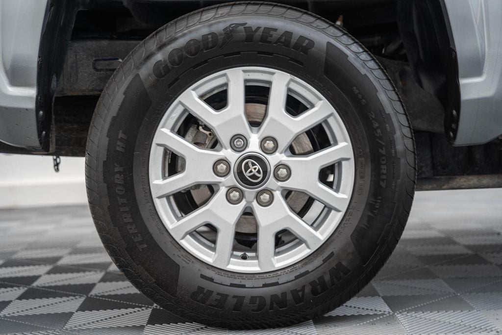 2025 Toyota Tacoma SR5