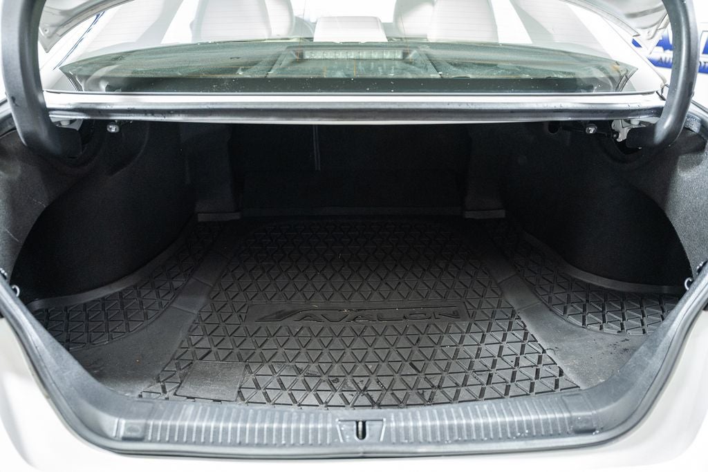 2020 Toyota Avalon Hybrid XLE Plus