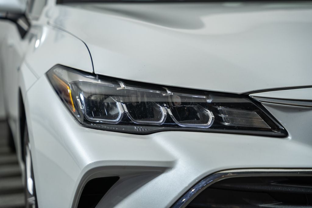 2020 Toyota Avalon Hybrid XLE Plus