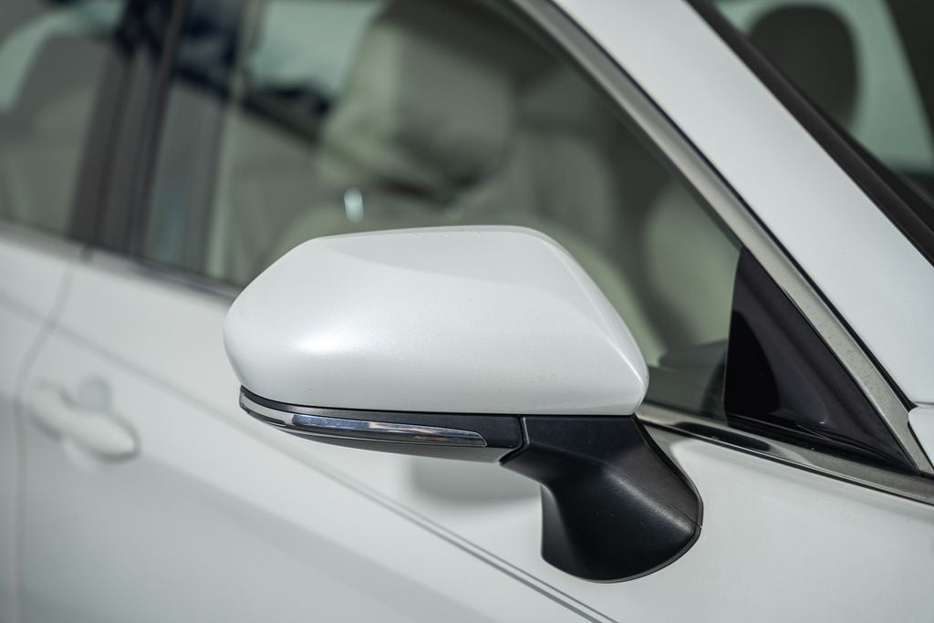 2020 Toyota Avalon Hybrid XLE Plus