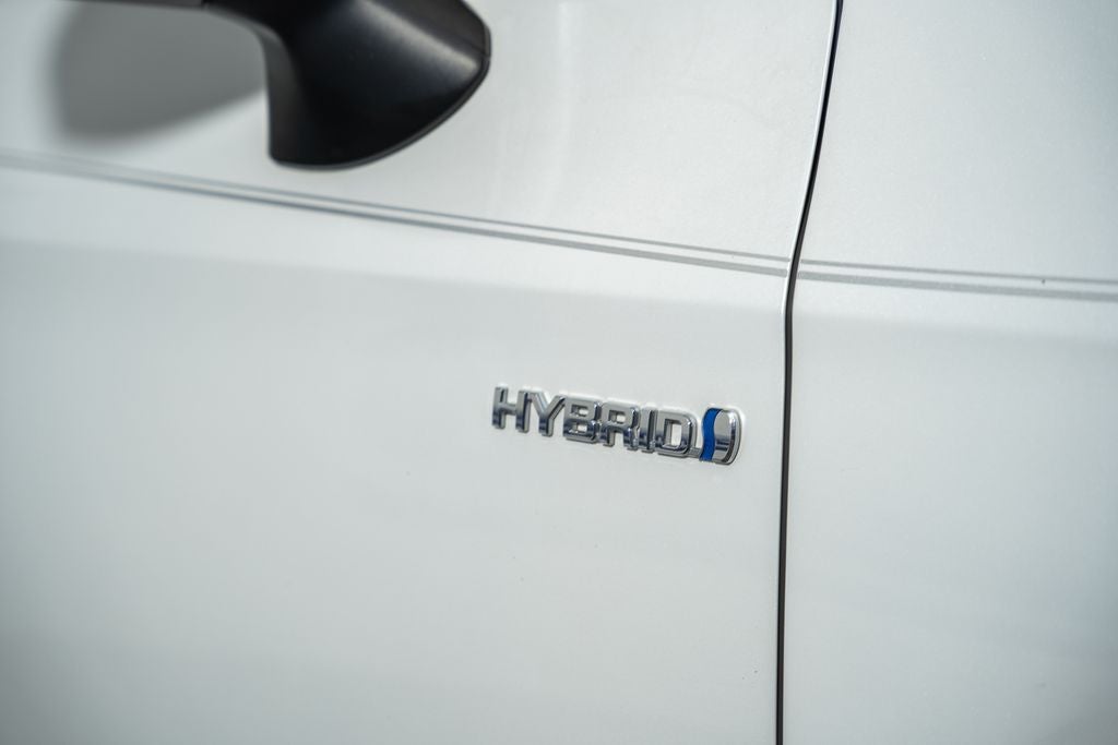 2020 Toyota Avalon Hybrid XLE Plus