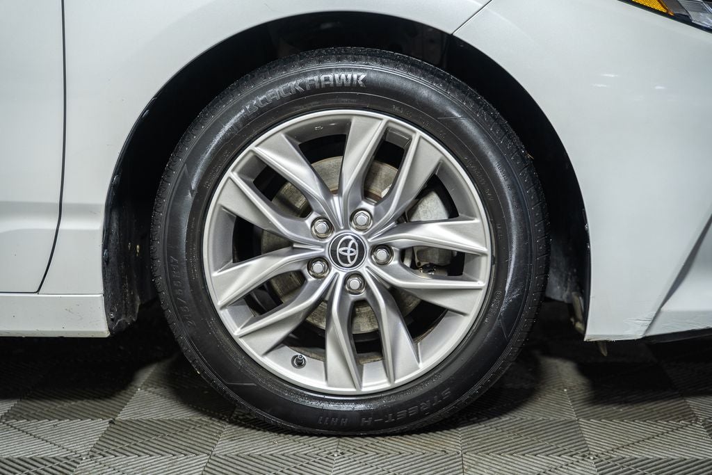 2020 Toyota Avalon Hybrid XLE Plus