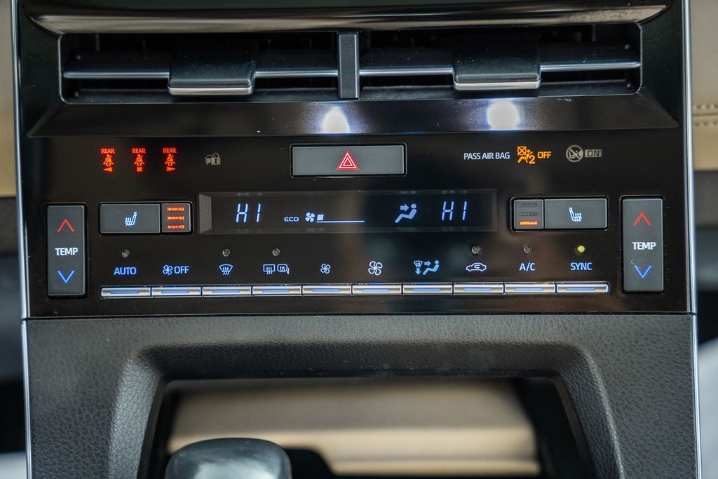 2020 Toyota Avalon Hybrid XLE Plus