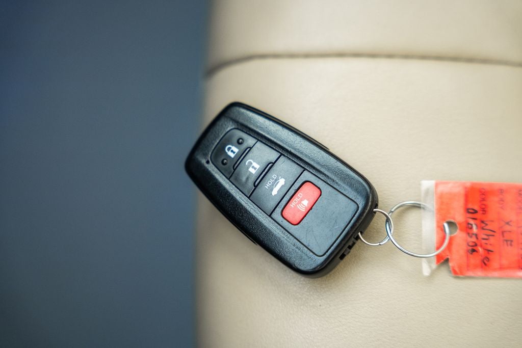 2020 Toyota Avalon Hybrid XLE Plus