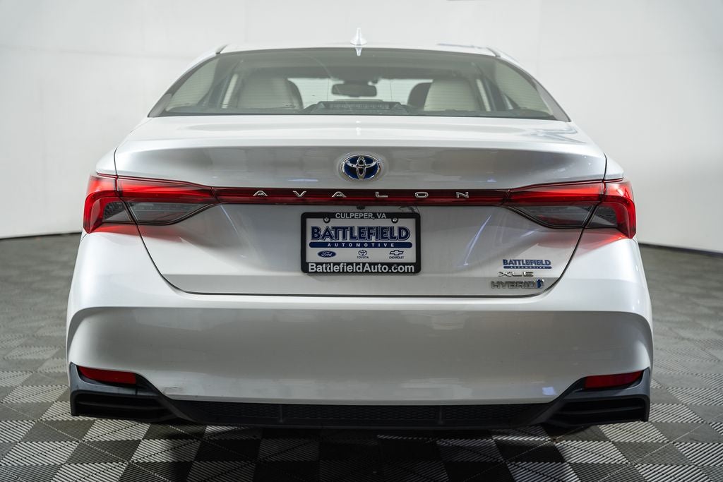 2020 Toyota Avalon Hybrid XLE Plus