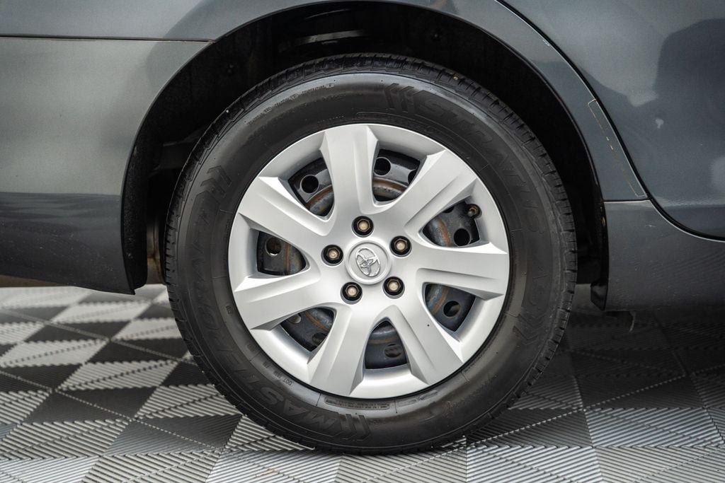 2010 Toyota Camry LE