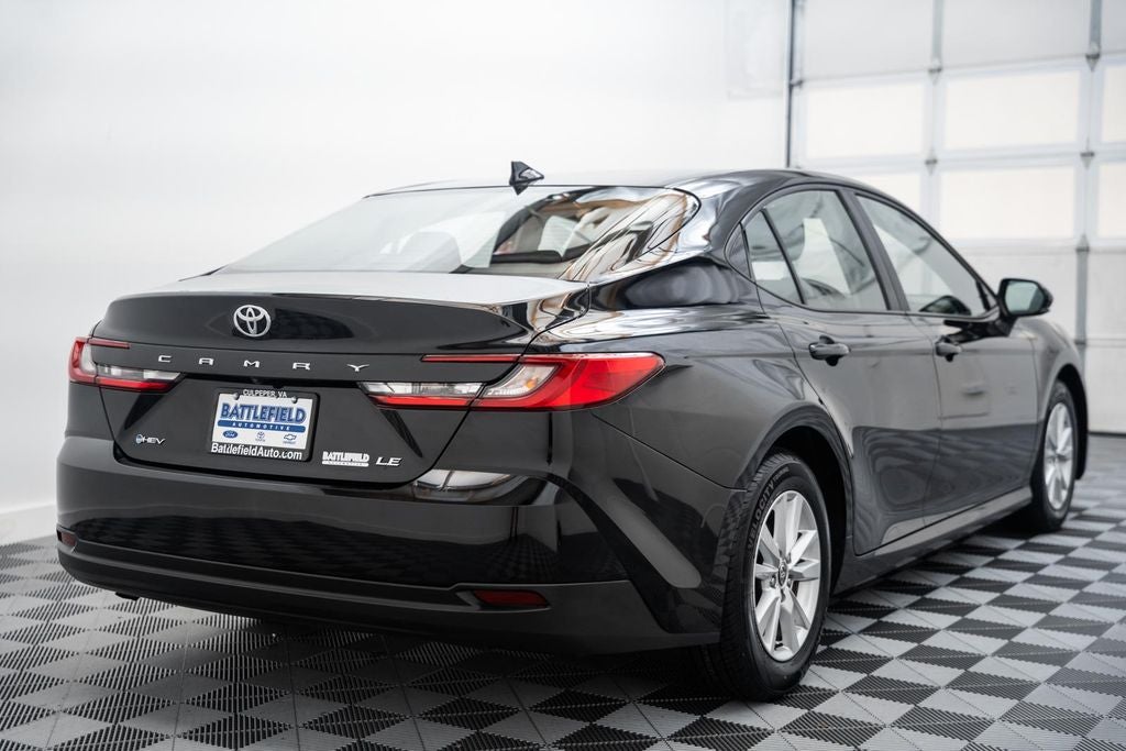 2025 Toyota Camry LE
