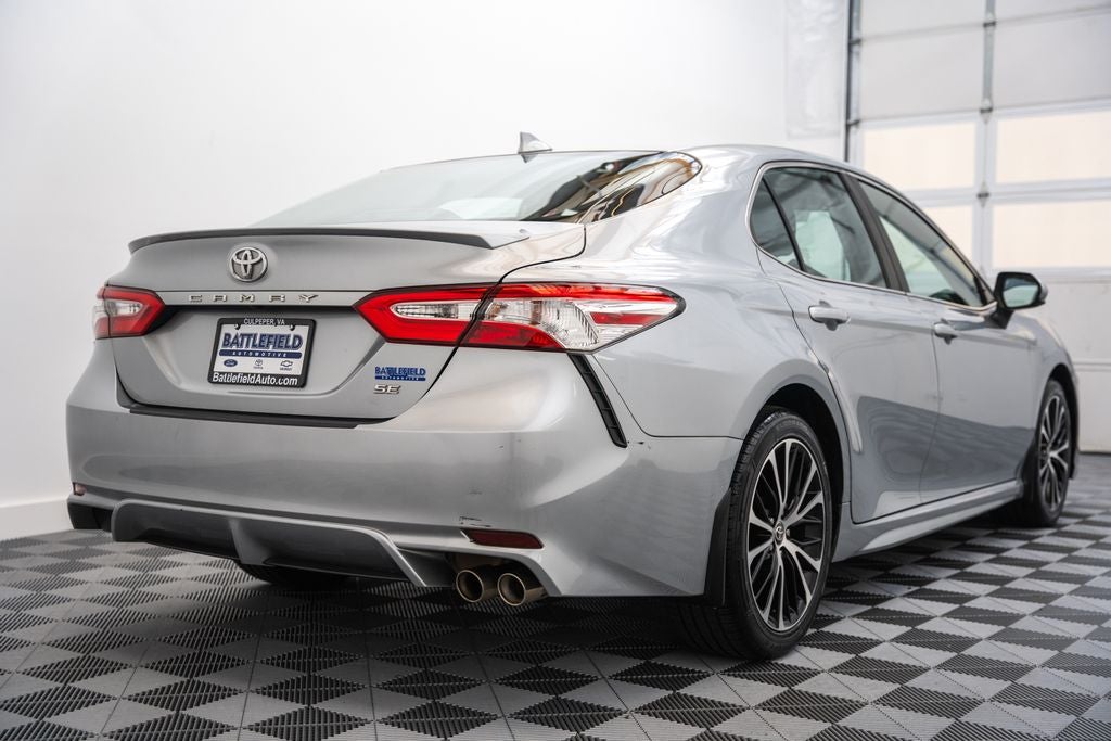 2020 Toyota Camry SE