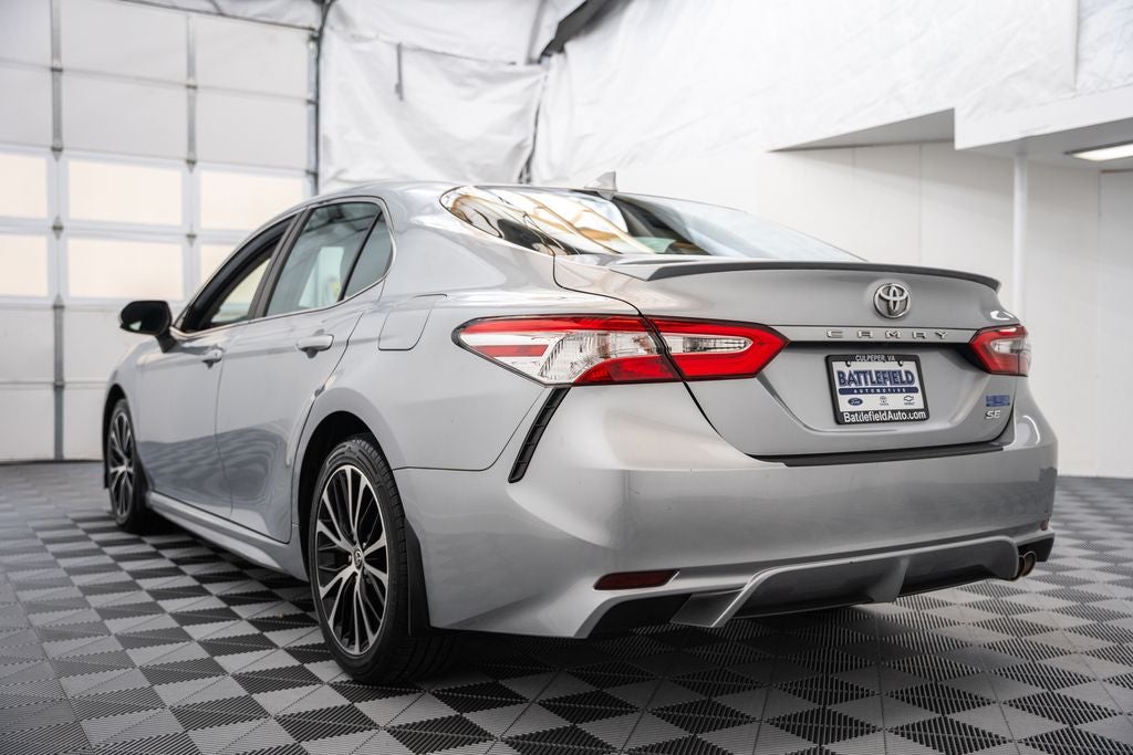 2020 Toyota Camry SE