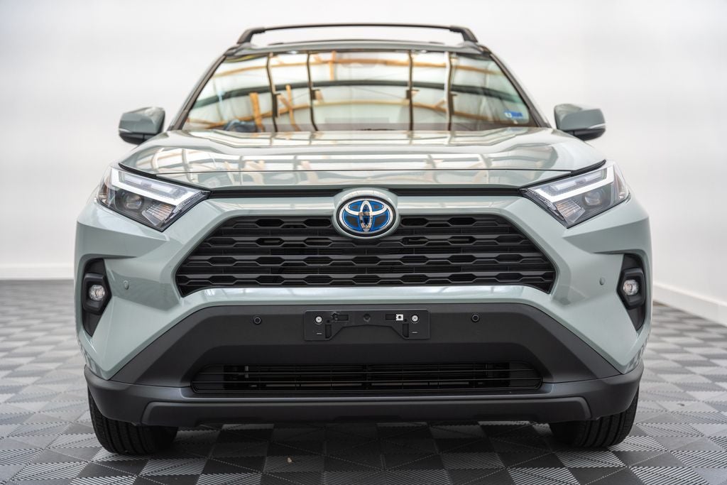 2022 Toyota RAV4 Hybrid XLE Premium