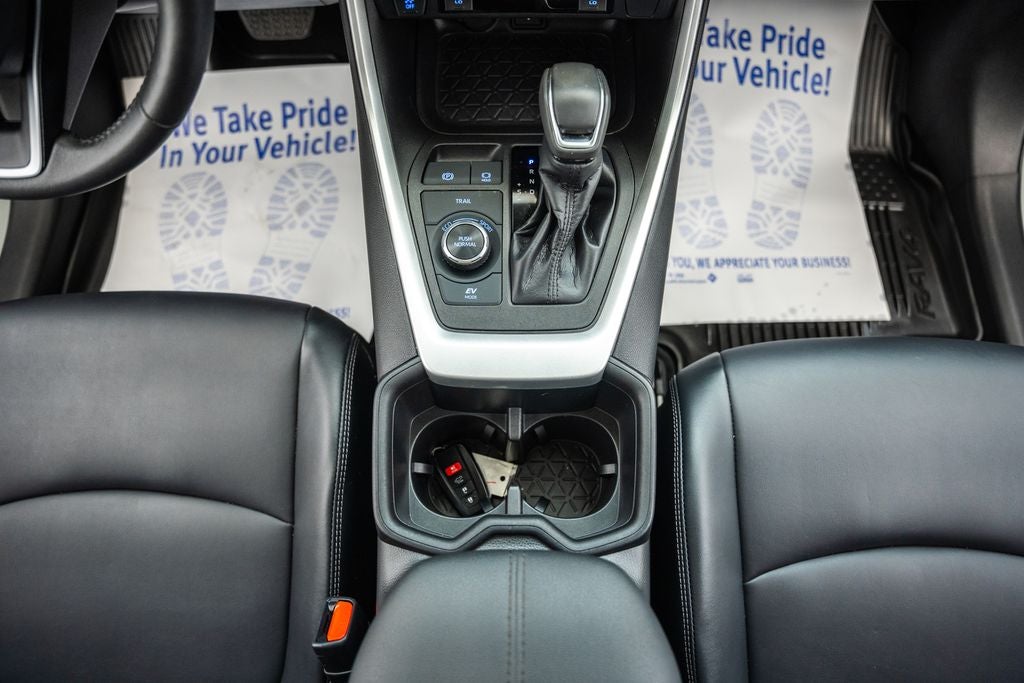 2022 Toyota RAV4 Hybrid XLE Premium