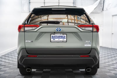 2022 Toyota RAV4 Hybrid XLE Premium