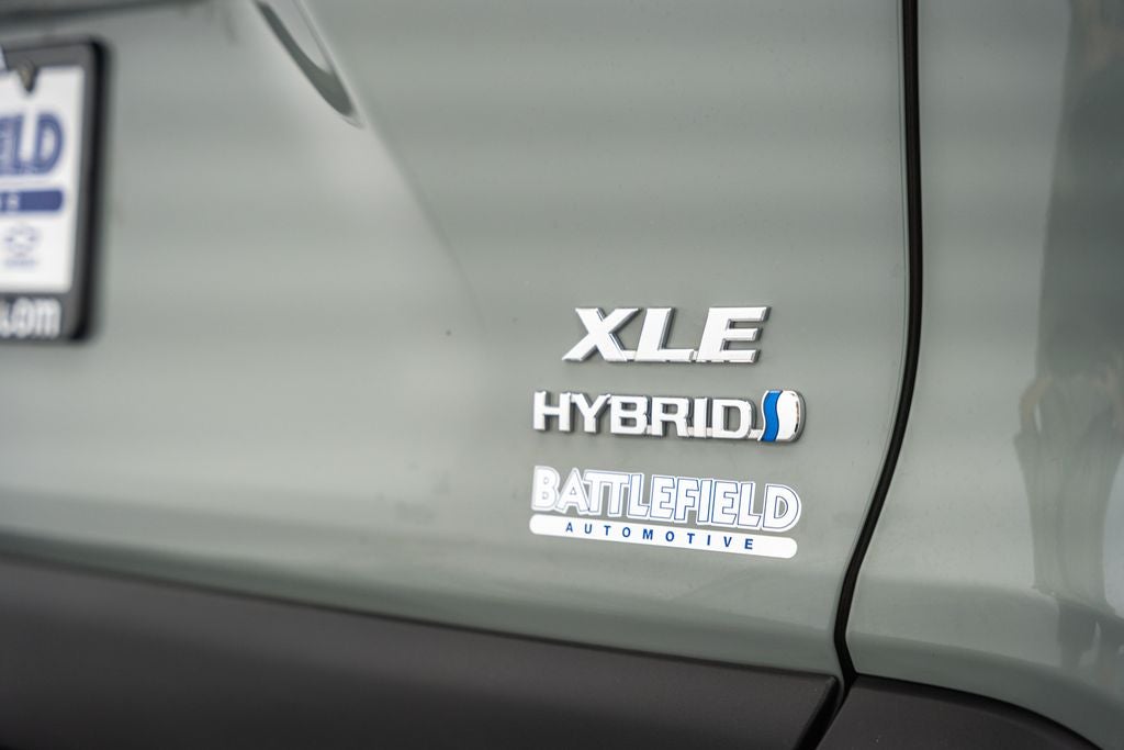 2022 Toyota RAV4 Hybrid XLE Premium