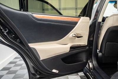 2025 Lexus ES 350