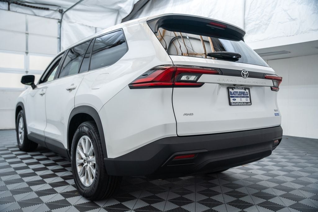 2025 Toyota Grand Highlander XLE