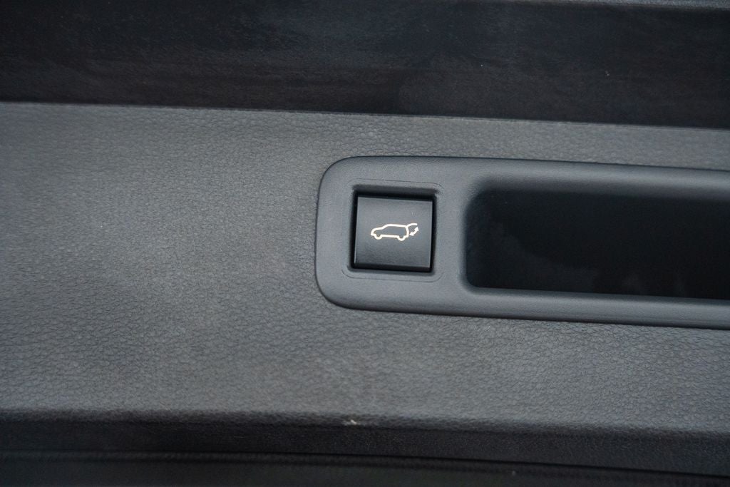 2023 Toyota Highlander Hybrid LE