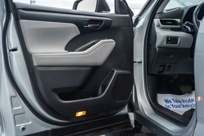 2023 Toyota Highlander Hybrid LE