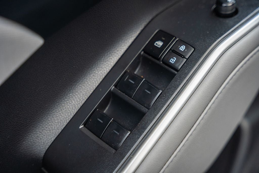 2023 Toyota Highlander Hybrid LE