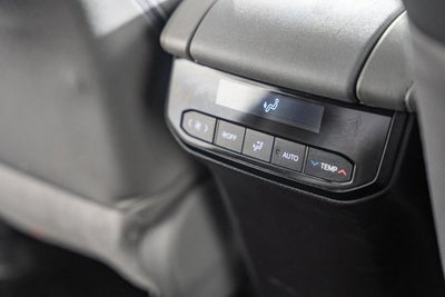 2023 Toyota Highlander Hybrid LE