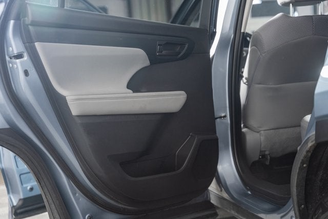 2023 Toyota Highlander Hybrid LE