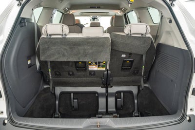 2021 Toyota Sienna LE 8 Passenger