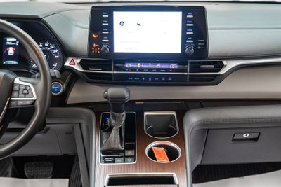 2021 Toyota Sienna LE 8 Passenger