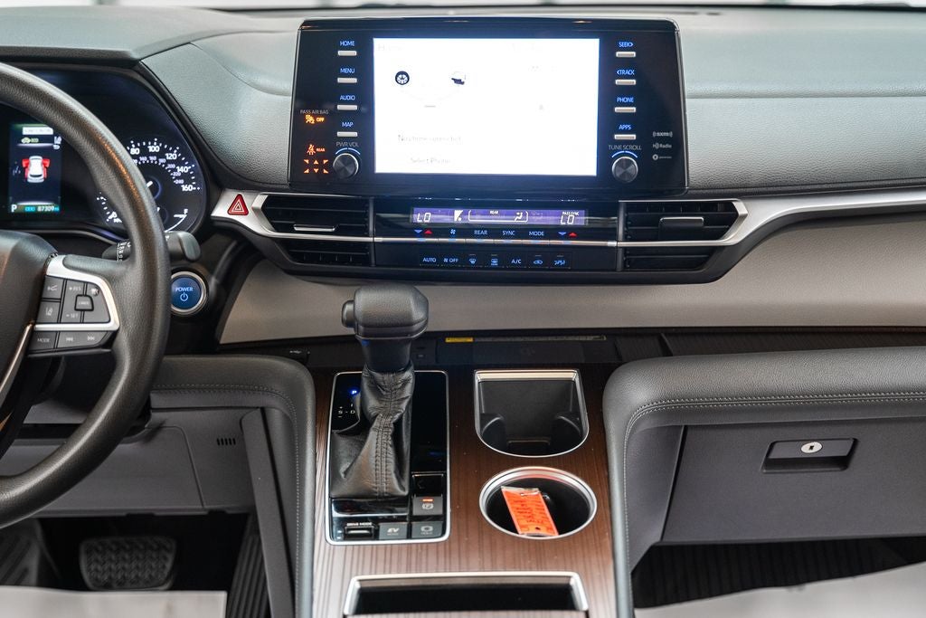 2021 Toyota Sienna LE 8 Passenger