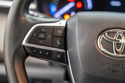 2021 Toyota Sienna LE 8 Passenger