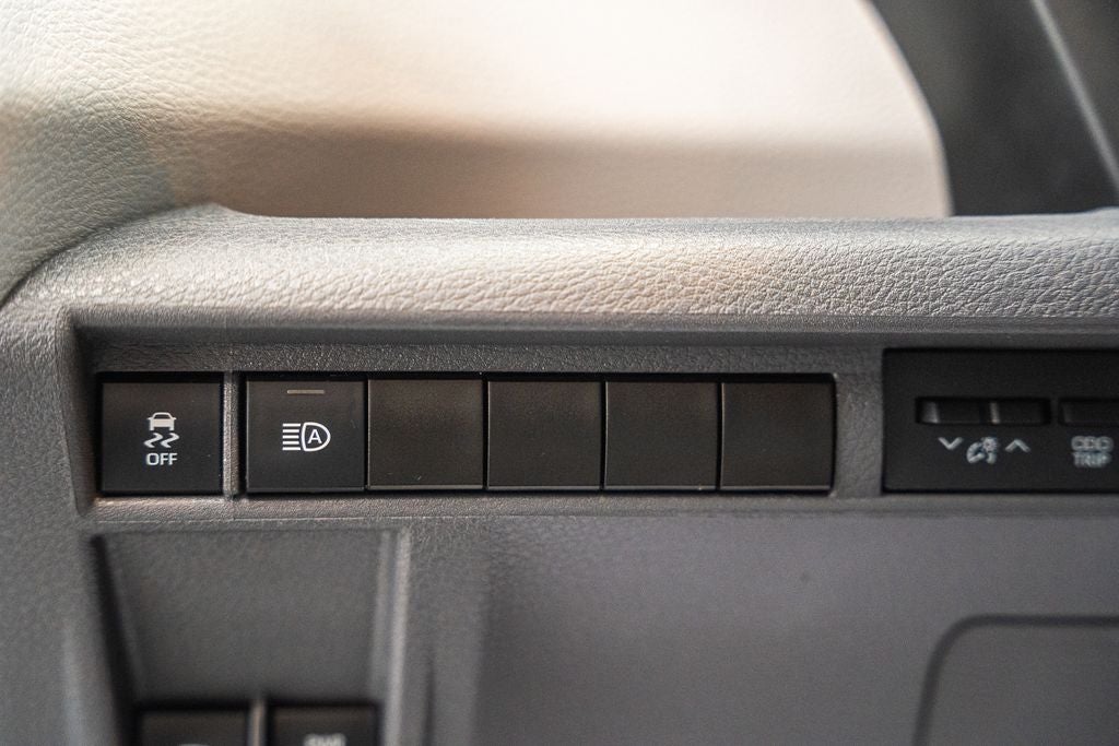 2021 Toyota Sienna LE 8 Passenger