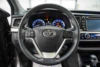 2016 Toyota Highlander Limited Platinum V6