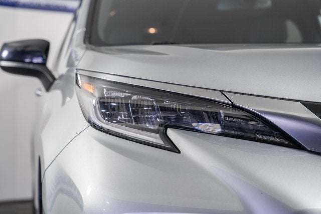 2022 Toyota Sienna XSE 7 Passenger