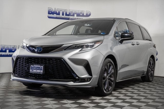 2022 Toyota Sienna XSE 7 Passenger