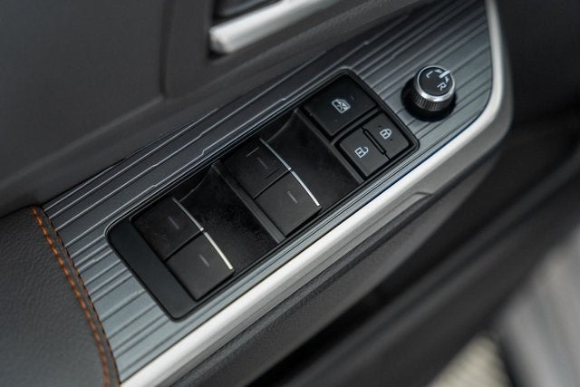 2022 Toyota Sienna XSE 7 Passenger