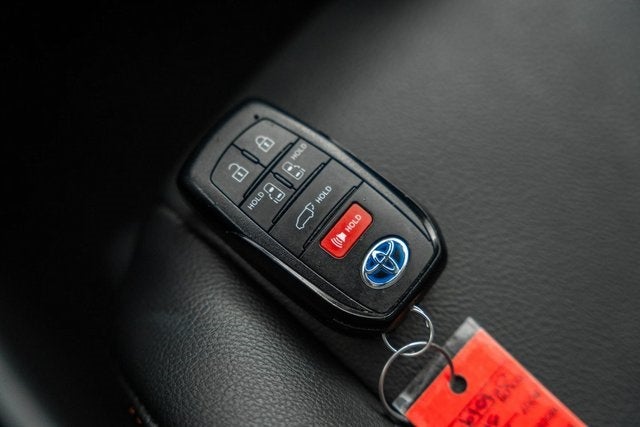 2022 Toyota Sienna XSE 7 Passenger