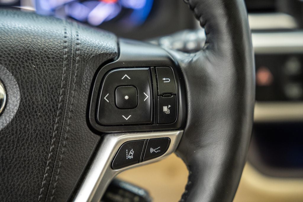 2017 Toyota Highlander Limited Platinum