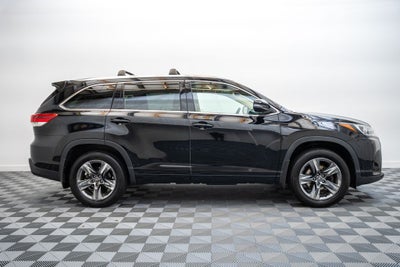 2017 Toyota Highlander Limited Platinum