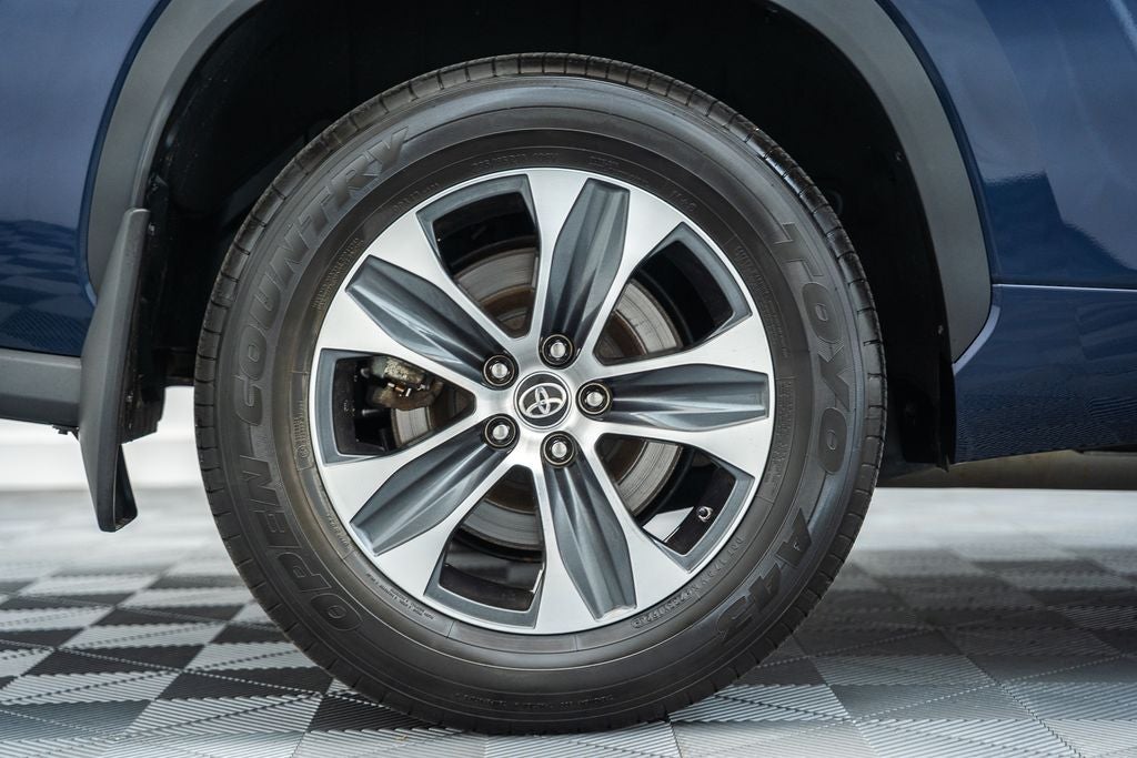 2022 Toyota Highlander Hybrid XLE