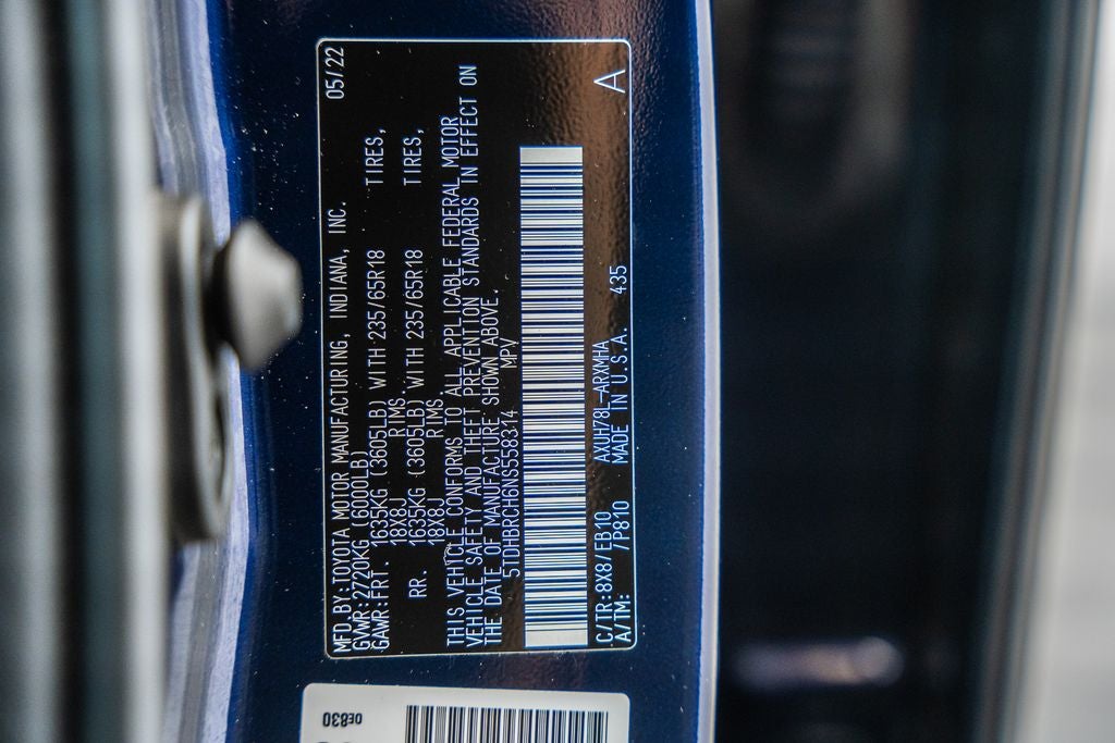 2022 Toyota Highlander Hybrid XLE