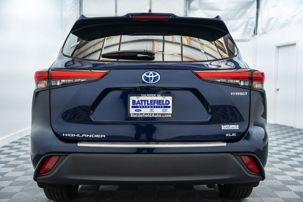 2022 Toyota Highlander Hybrid XLE