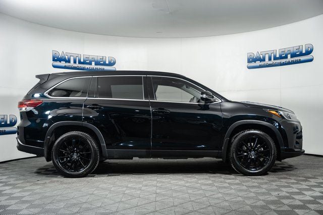2019 Toyota Highlander SE