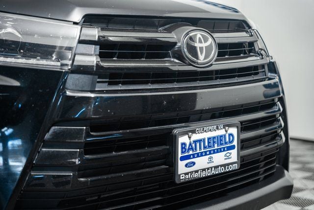 2019 Toyota Highlander SE