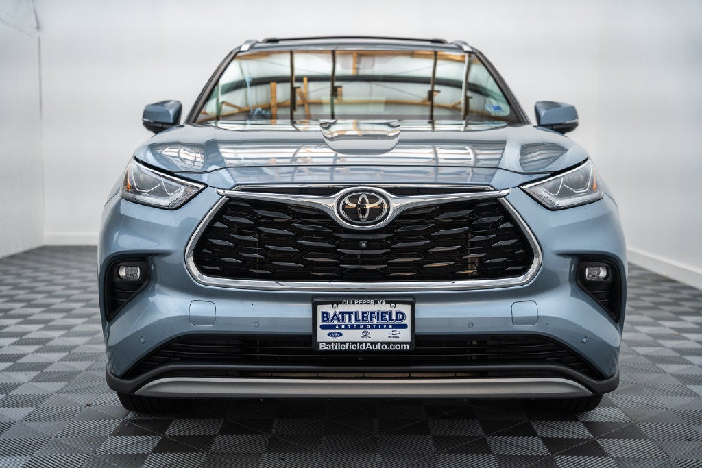 2023 Toyota Highlander Platinum