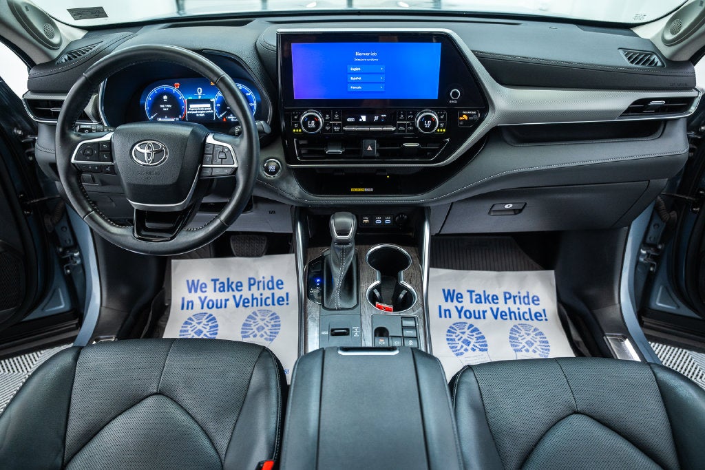 2023 Toyota Highlander Platinum