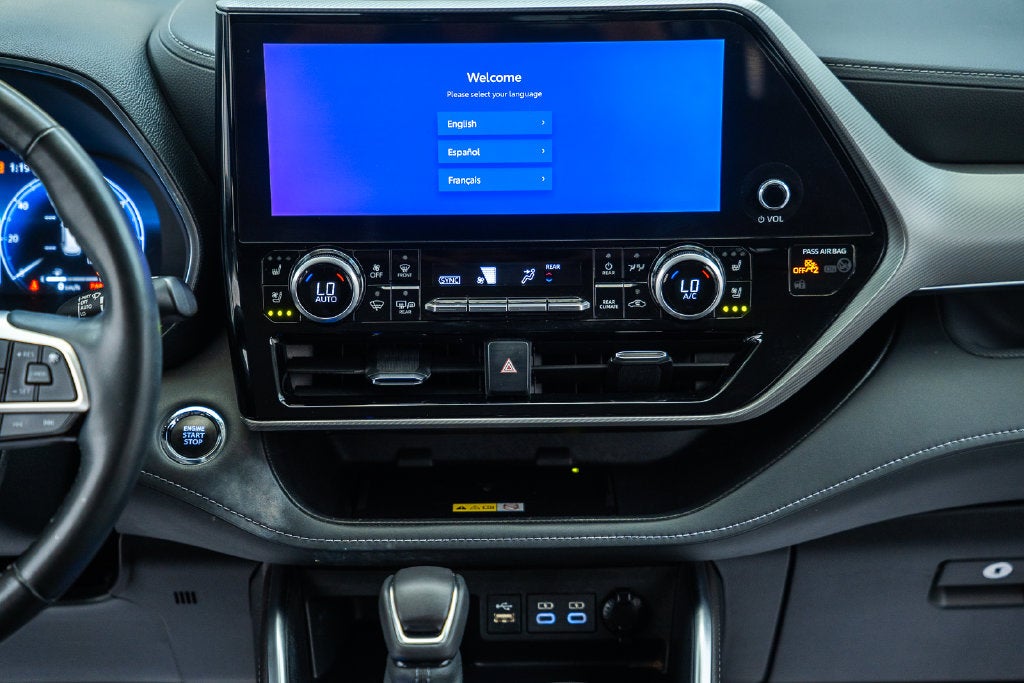2023 Toyota Highlander Platinum