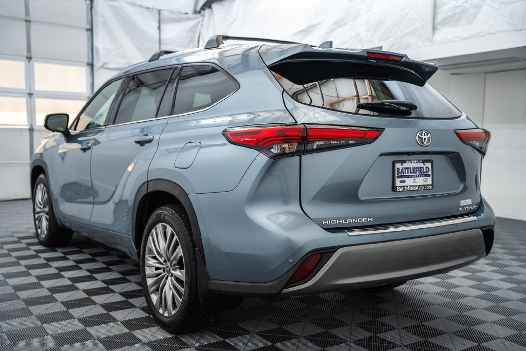 2023 Toyota Highlander Platinum