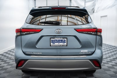 2023 Toyota Highlander Platinum