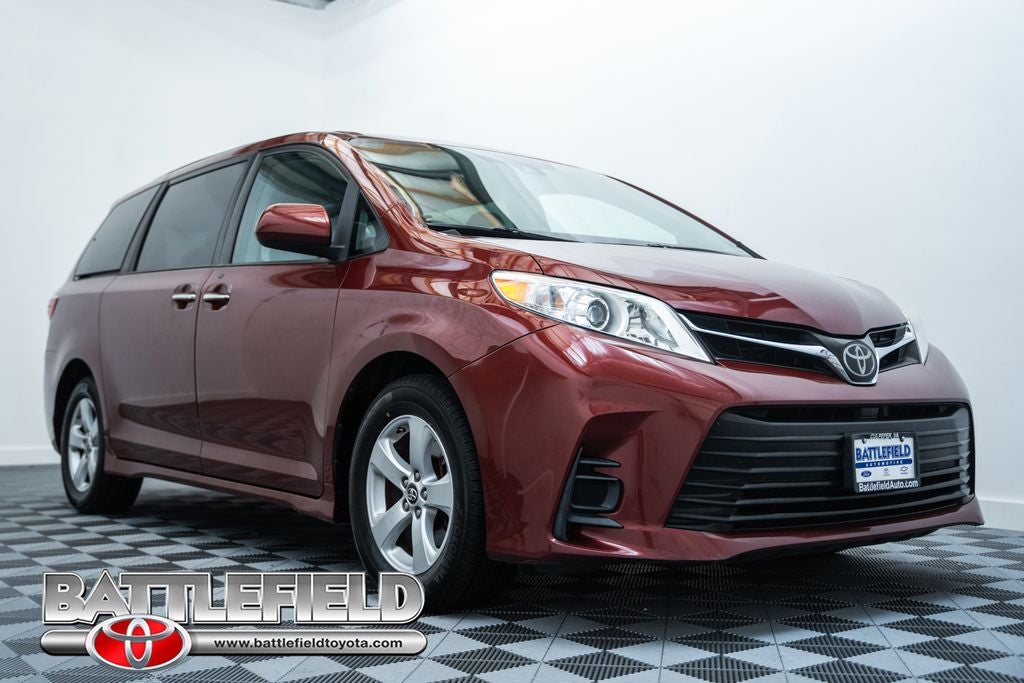 2020 Toyota Sienna LE 8 Passenger