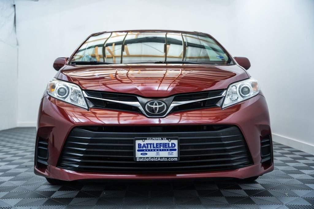 2020 Toyota Sienna LE 8 Passenger